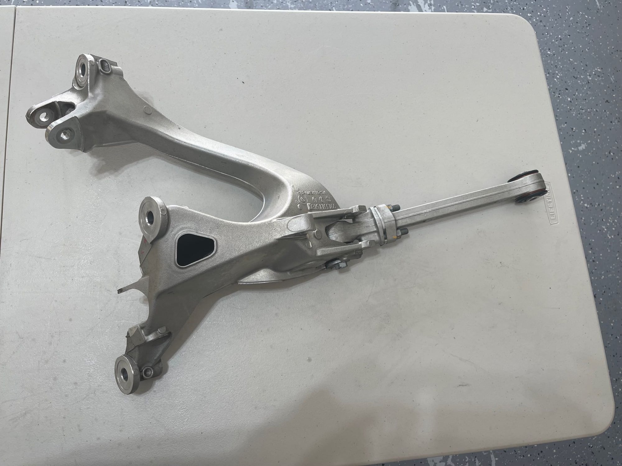 Steering/Suspension - 991 GT3 misc. parts; CL wheel hubs, wheel carriers, suspension supports, wishbones - Used - 0  All Models - Boca Raton, FL 33428, United States