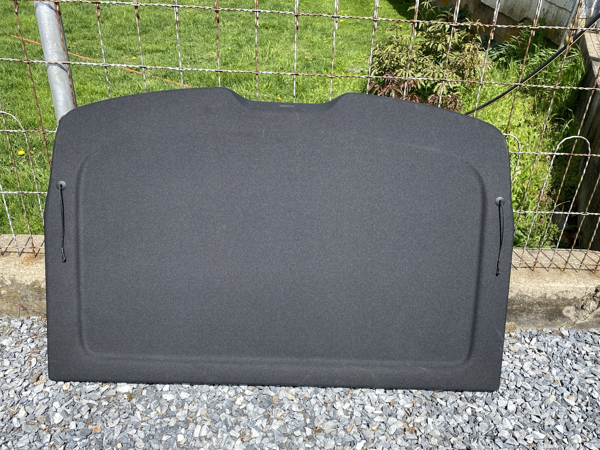 Interior/Upholstery - Macan Cargo Cover (Black) - Used - 2015 to 2020 Porsche Macan - Oley, PA 19547, United States