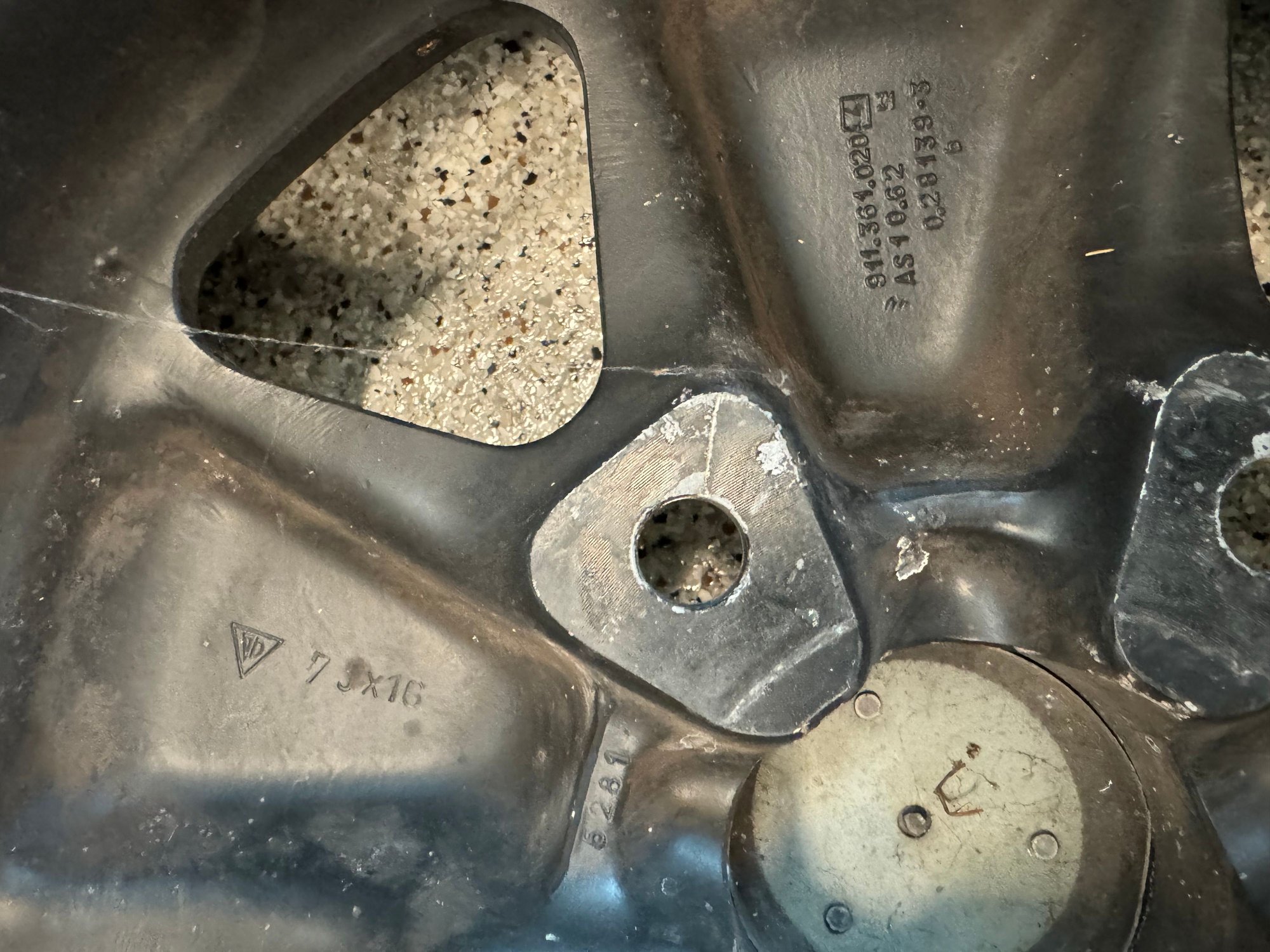 Wheels and Tires/Axles - Fuchs Porsche 911 Wheels & Tires - Staggered 7Jx16 & 6Jx16 - Used - 1966 to 1997 Porsche 911 - Fulshear, TX 77441, United States