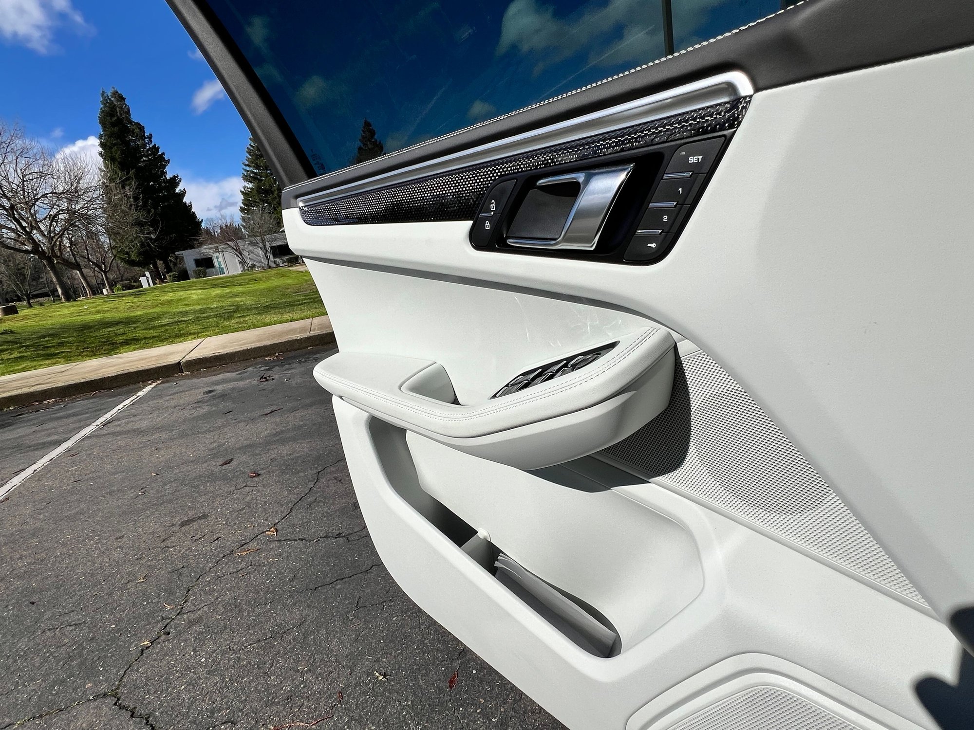 2023 Porsche Macan - 2023 Porsche Macan GTS , Showroom condition - Used - VIN Wp1af2a51plb58606 - 2,475 Miles - 6 cyl - AWD - Automatic - SUV - White - Sacramento, CA 95670, United States