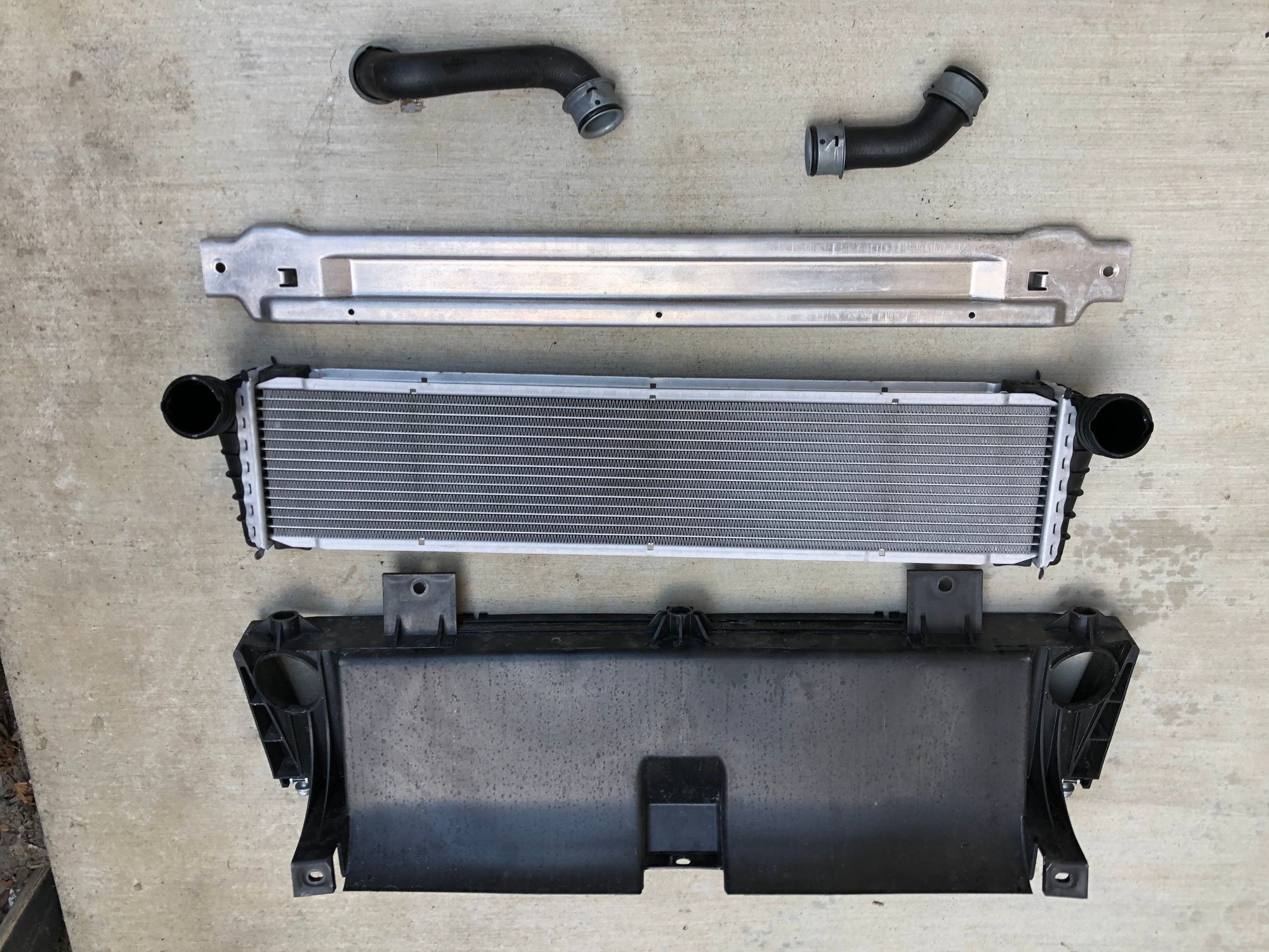 Miscellaneous - 997 987 center radiator - Used - Norcal, CA 94551, United States