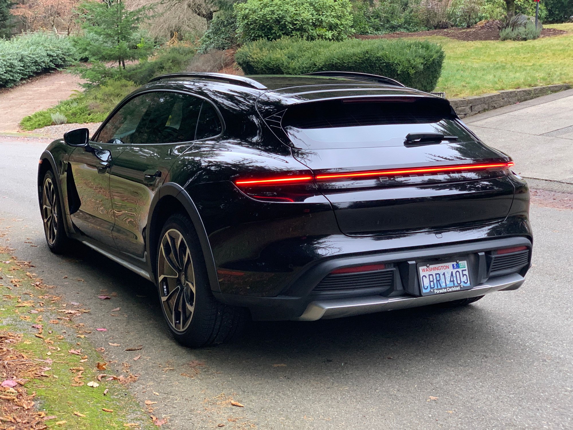 2022 Porsche Taycan - 2022 Taycan Cross Turismo - Used - VIN WP0BA2Y18NSA67376 - 9,326 Miles - Other - AWD - Automatic - Wagon - Black - Gig Harbor, WA 98335, United States