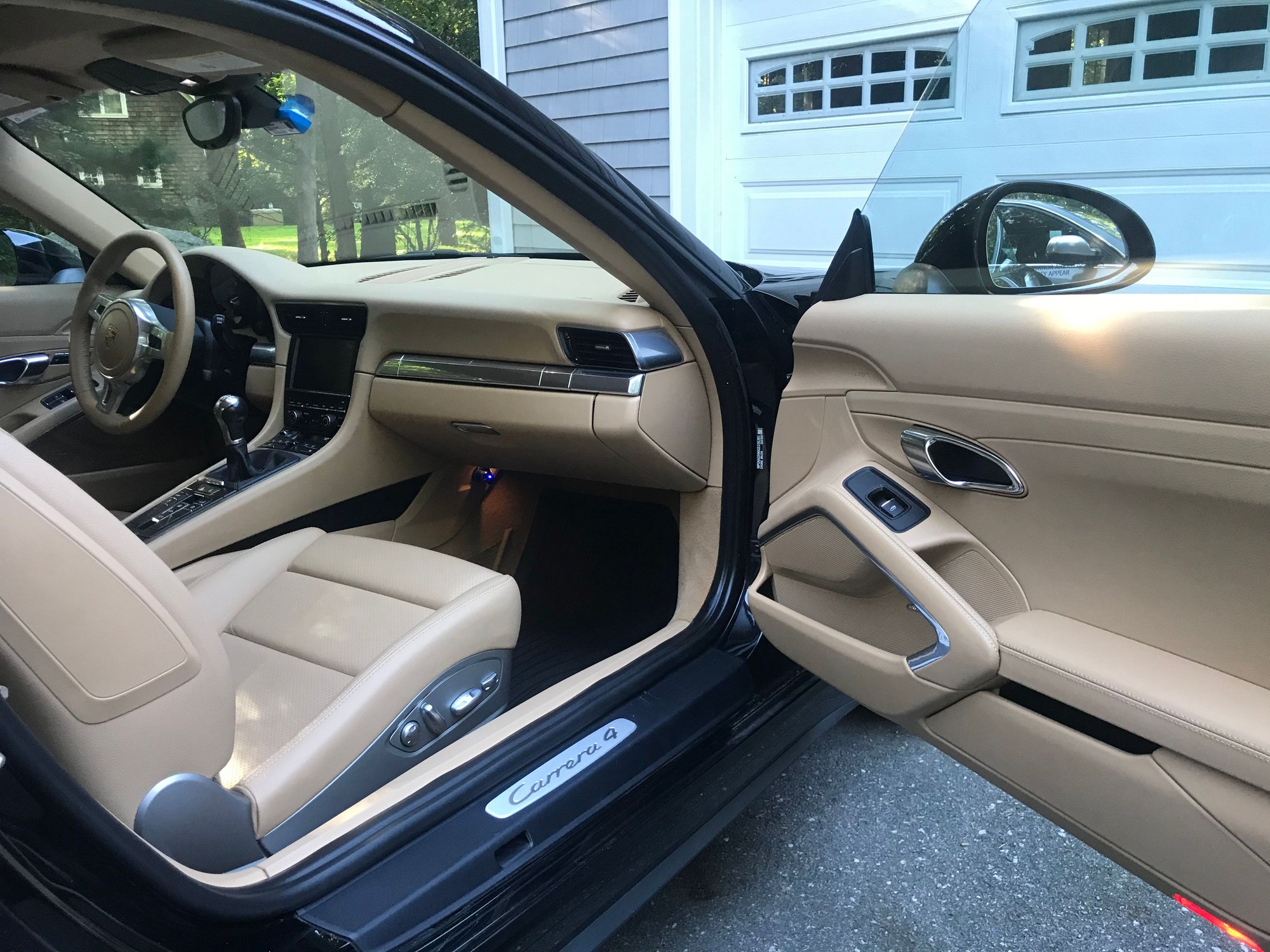 2016 Porsche 911 - 2016 Porsche Carrera 4 (C4) - Used - VIN WP0AA2A96GS106381 - 33,300 Miles - 6 cyl - AWD - Manual - Coupe - Black - North Kingstown, RI 02852, United States