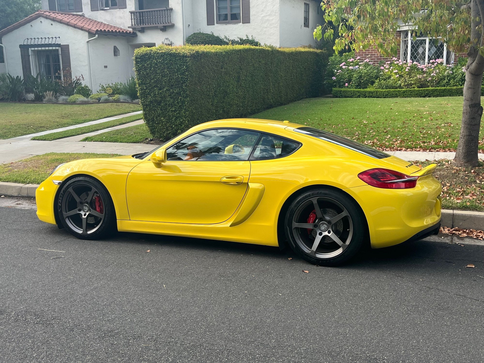 2014 Porsche Cayman - Very well maintained '14 Cayman S - manual transmission - Racing Yellow - CA car - Used - VIN WP0AB2A89EK193680 - 121,000 Miles - 2WD - Manual - Coupe - Yellow - San Marino, CA 91108, United States