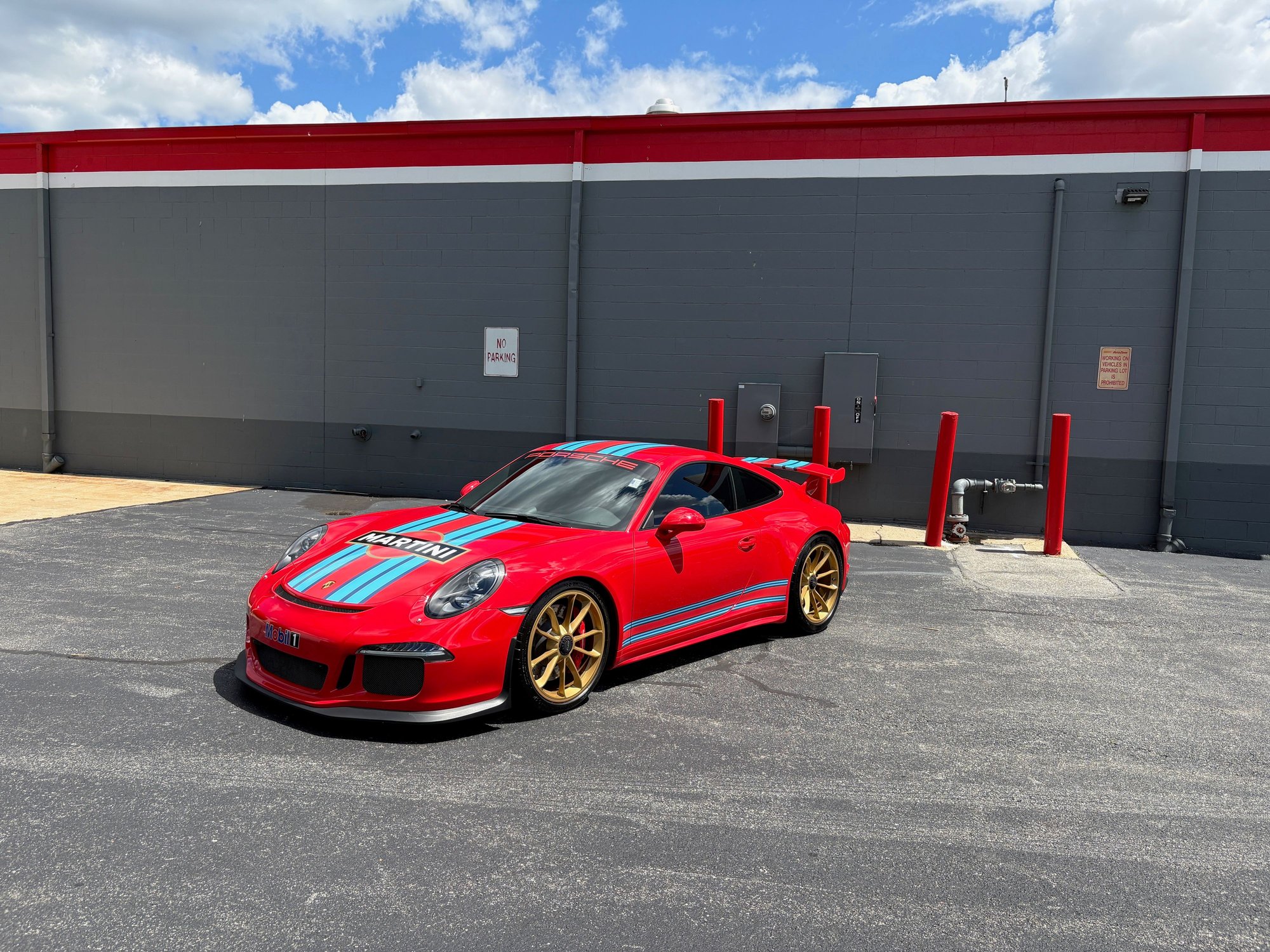 2015 Porsche 911 - 991.1 GT3, F motor, low miles, sport seats - Used - VIN WP0AC2A95FS183185 - 11,531 Miles - 6 cyl - 2WD - Automatic - Coupe - Red - Boston, MA 02155, United States