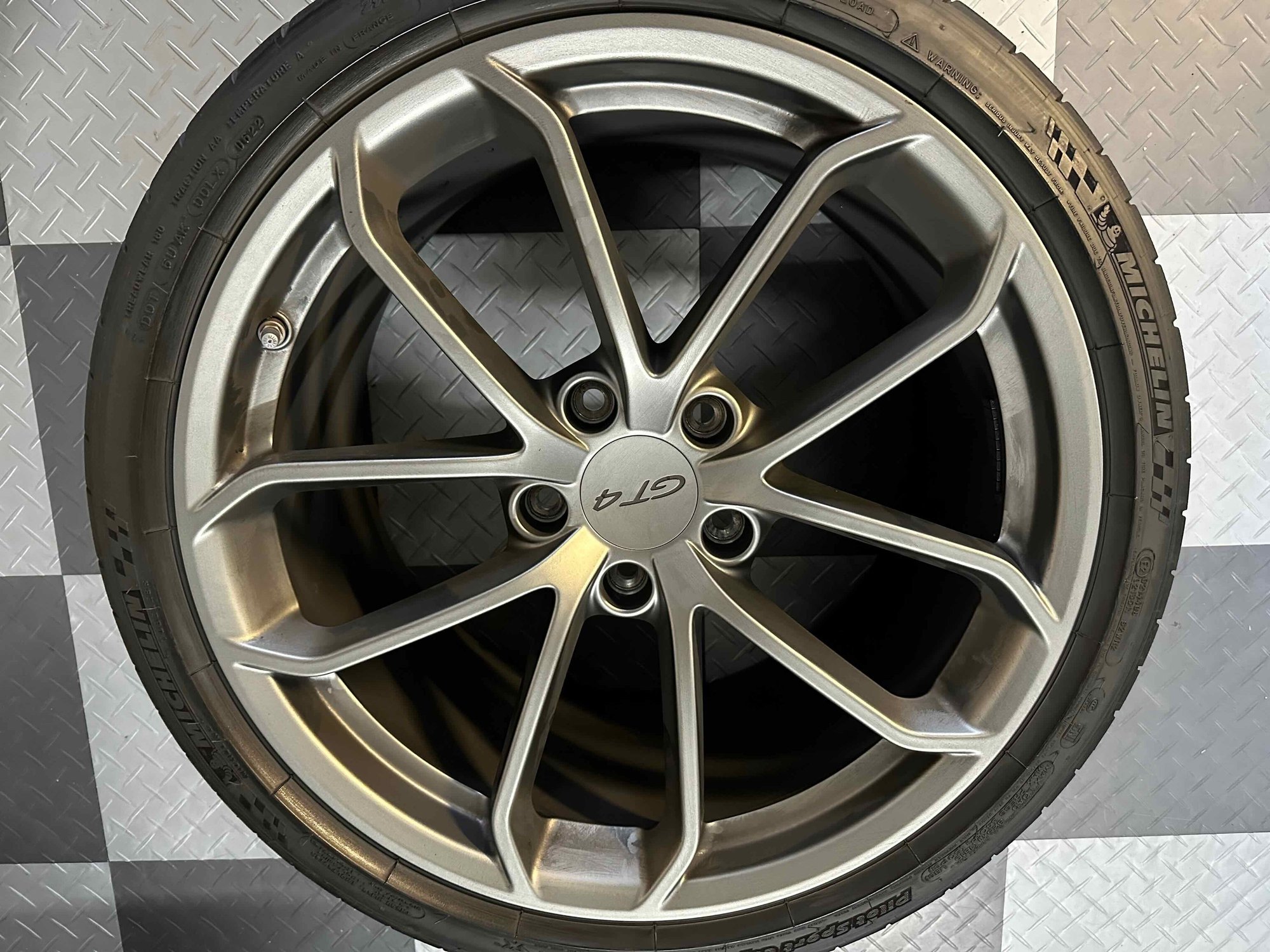 Wheels and Tires/Axles - 718 GT4 Stock Wheels and Tires ~1,500 miles excellent condition - Used - -1 to 2026  All Models - Los Gatos, CA 95032, United States