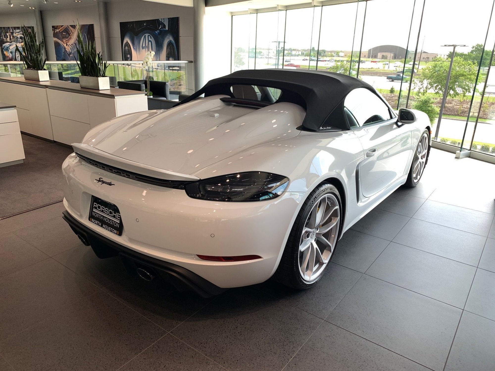2020 Porsche 718 Spyder - Available 2020 718 Spyder - Used - VIN WP0CC2A83LS240155 - 160 Miles - 6 cyl - 2WD - Manual - Convertible - White - Houston, TX 77090, United States