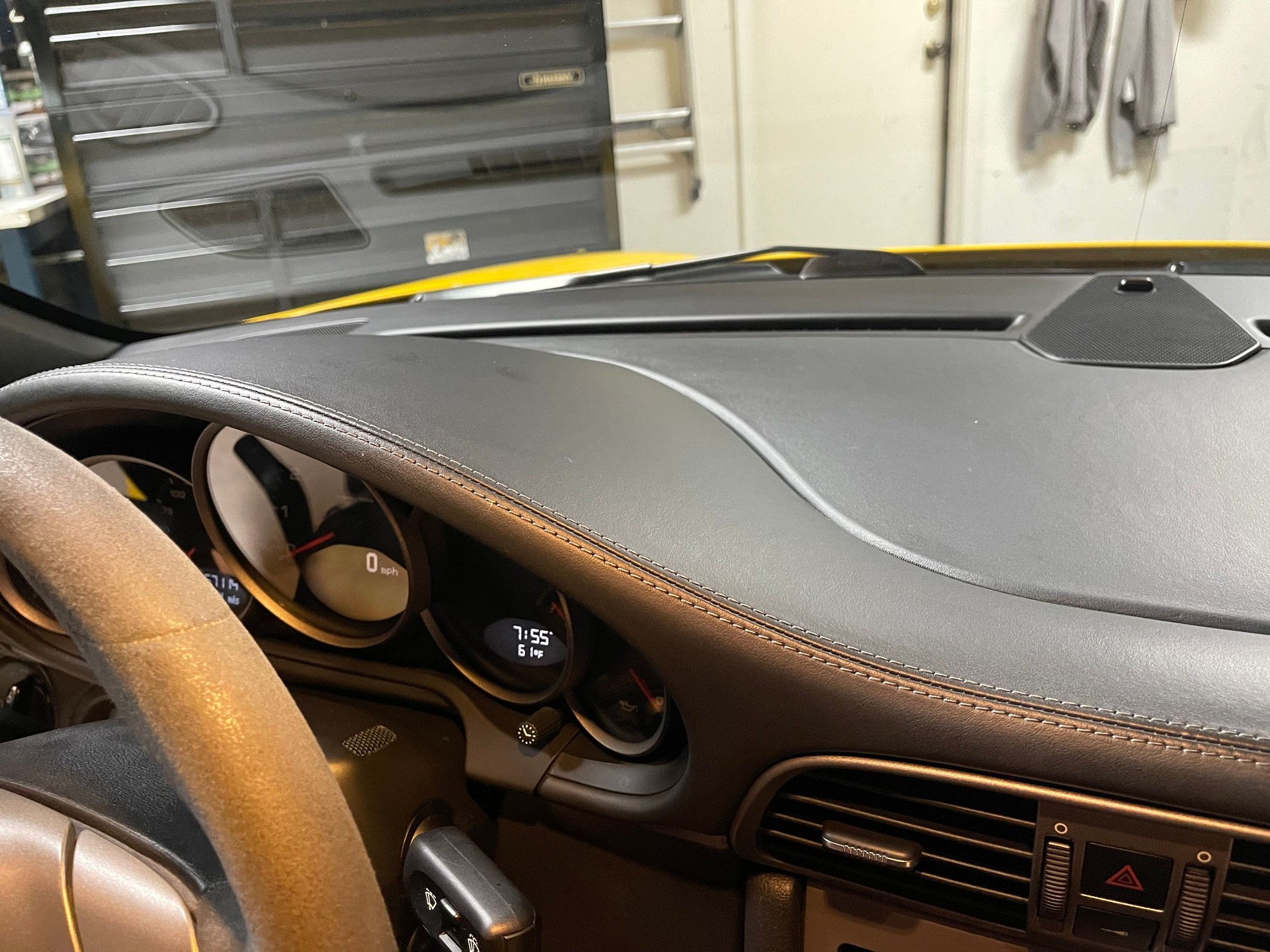 2005 Porsche 911 - 2005 Porsche 911 Carrera 6 Speed - Used - VIN WP0AA29955S715625 - 67,000 Miles - 6 cyl - Manual - Coupe - Yellow - Los Angeles, CA 91384, United States