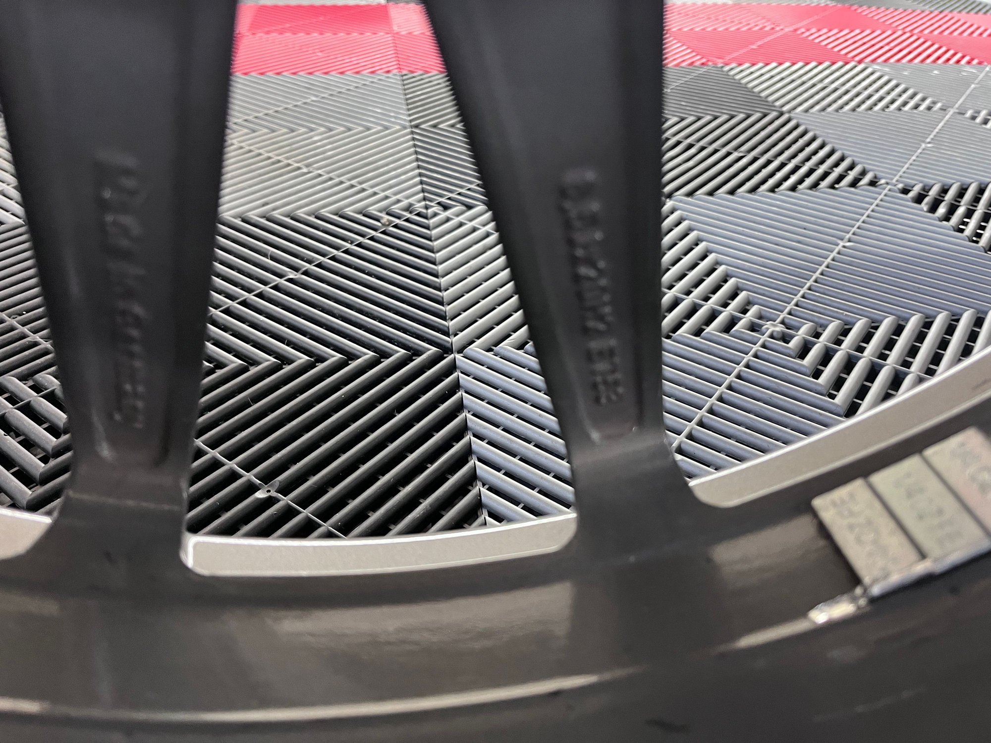 Wheels and Tires/Axles - 992 Carrera T or S 20/21 Wheels with TPMS and Center Caps - Used - 2020 to 2027 Porsche 911 - Decatuur, GA 30030, United States