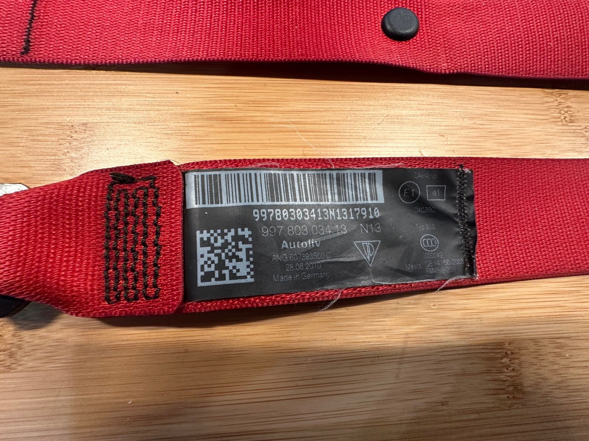 Interior/Upholstery - Porsche 997 Guards Red Seat Belts Full Set! - Used - 2005 to 2013 Porsche 911 - Dulles, VA 20041, United States