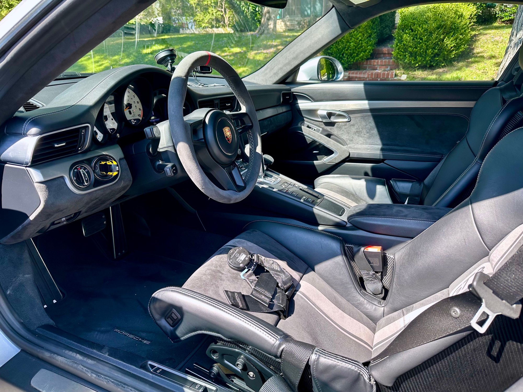 2019 Porsche GT3 - 2019 991.2 GT3 GT SILVER FULL CLEARBRA NO ACCIDENTS PRISTINE - Used - VIN WP0AC2A91KS149285 - 6 cyl - 2WD - Automatic - Coupe - Silver - Los Angeles, CA 90024, United States