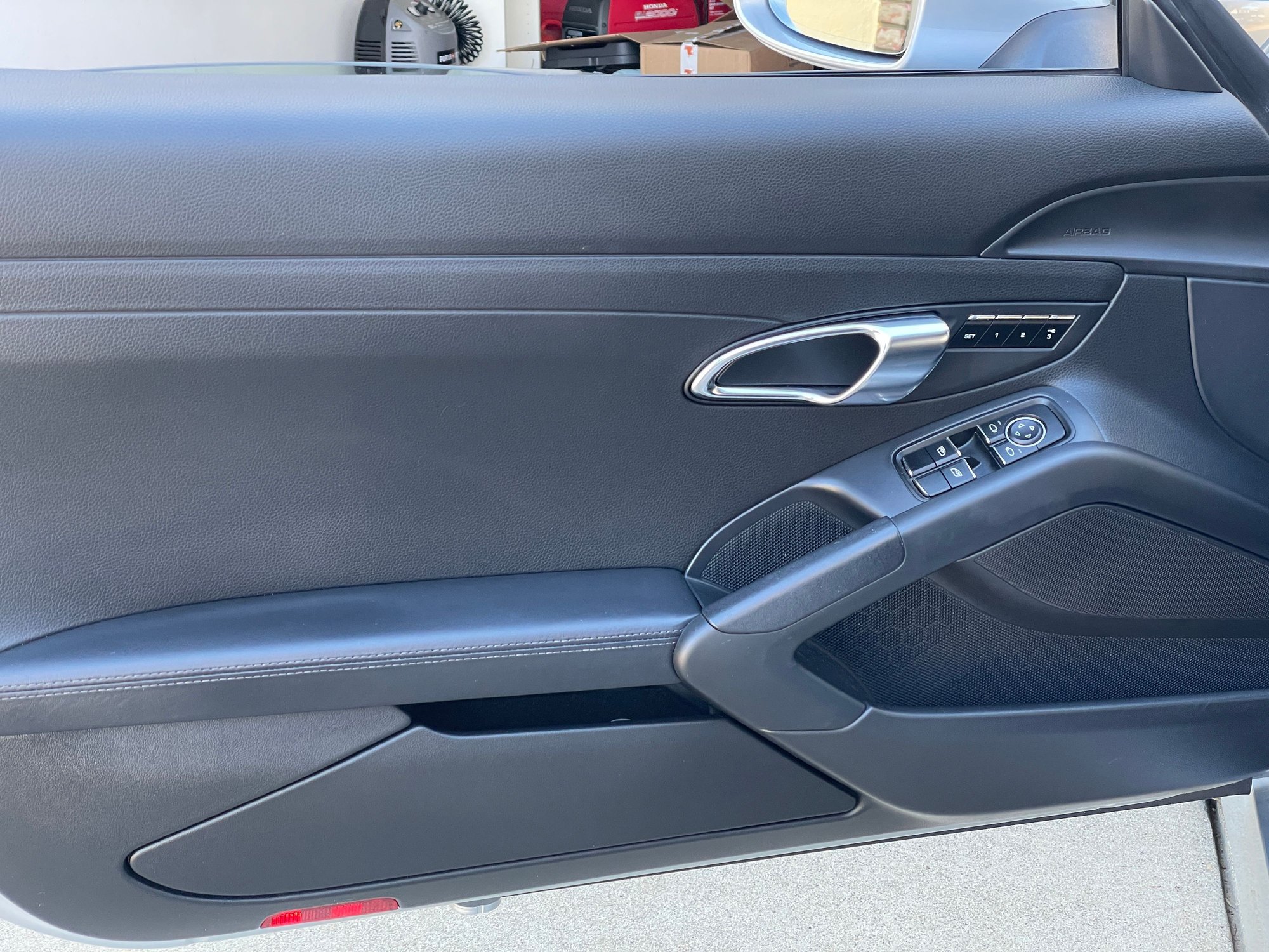 2014 Porsche Cayman - 2014 Cayman S - Sport Chrono, Clean Title - San Jose, CA - Used - VIN WP0AB2A82EK192385 - 58,927 Miles - 6 cyl - 2WD - Automatic - Coupe - Silver - San Jose, CA 95124, United States