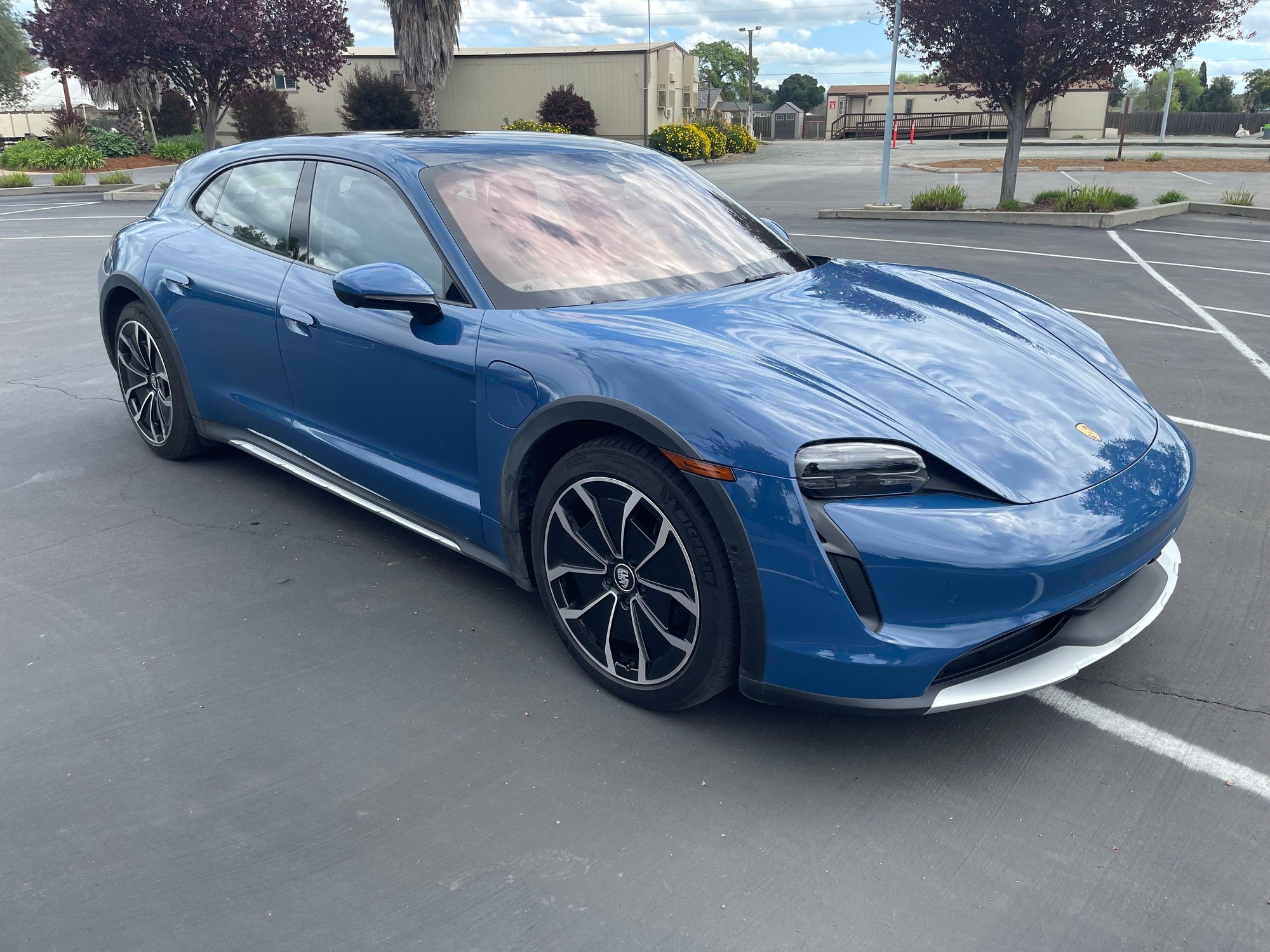 2022 Porsche Taycan - 2022 Taycan 4 Cross Turismo - Used - VIN WP0BA2Y17NSA67370 - 24,800 Miles - Other - AWD - Automatic - Wagon - Blue - Morgan Hill, CA 95037, United States