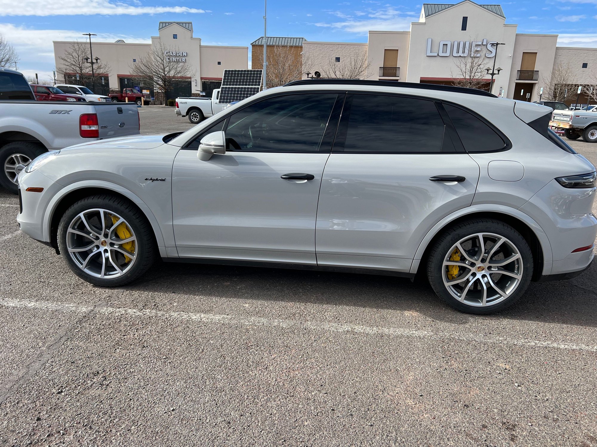 2021 Porsche Cayenne - Beautiful CPO 2021 Cayenne Turbo S e-Hybrid in Chalk - Used - VIN WP1AH2AY7MDA3811 - 12,300 Miles - 8 cyl - AWD - Automatic - SUV - Other - Santa Fe, NM 87501, United States