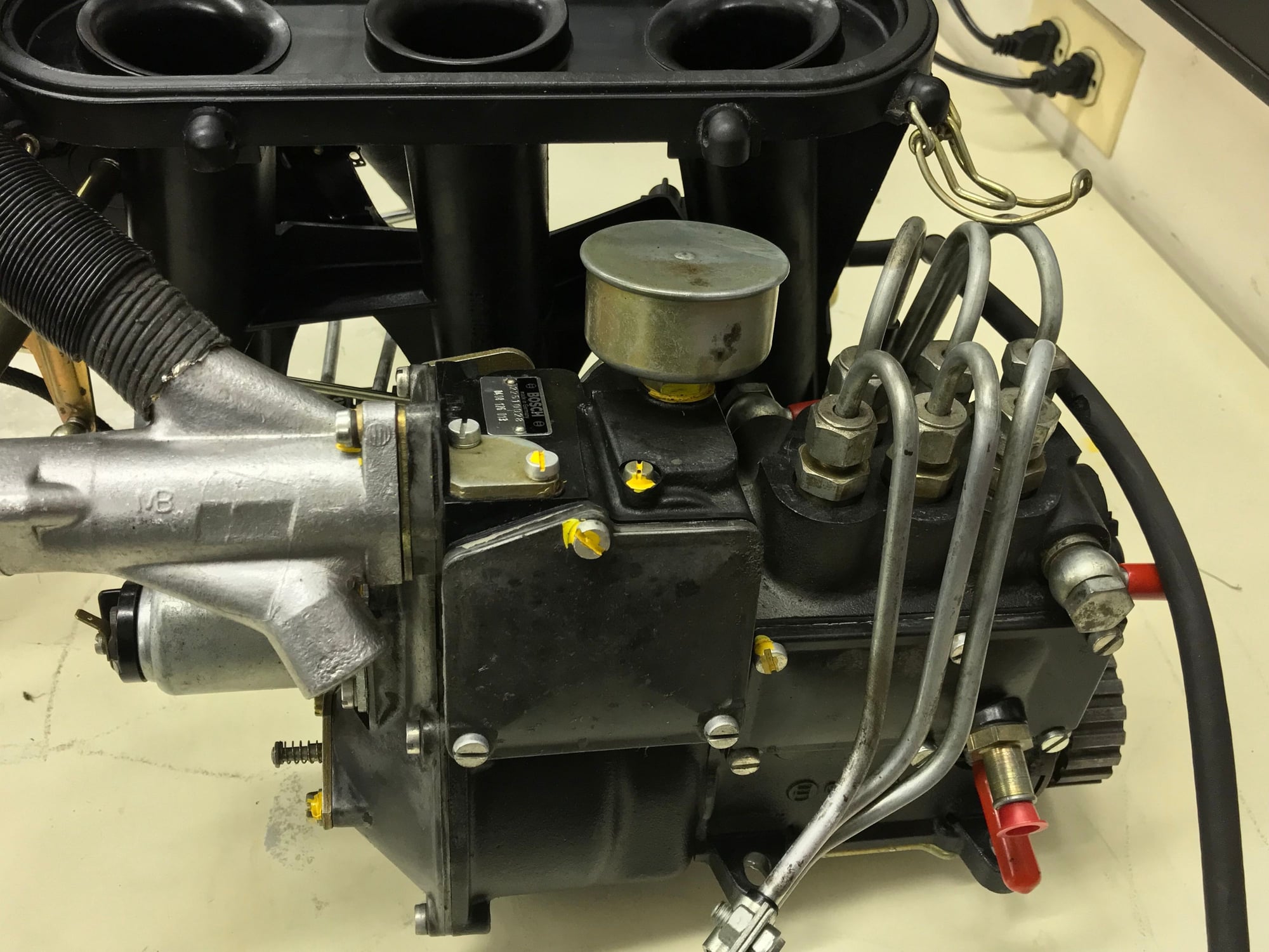 Engine - Intake/Fuel - 1973 Porsche 911S 2.4 MFI injection system complete - like new - Used - 1973 Porsche 911 - Naperville, IL 60565, United States