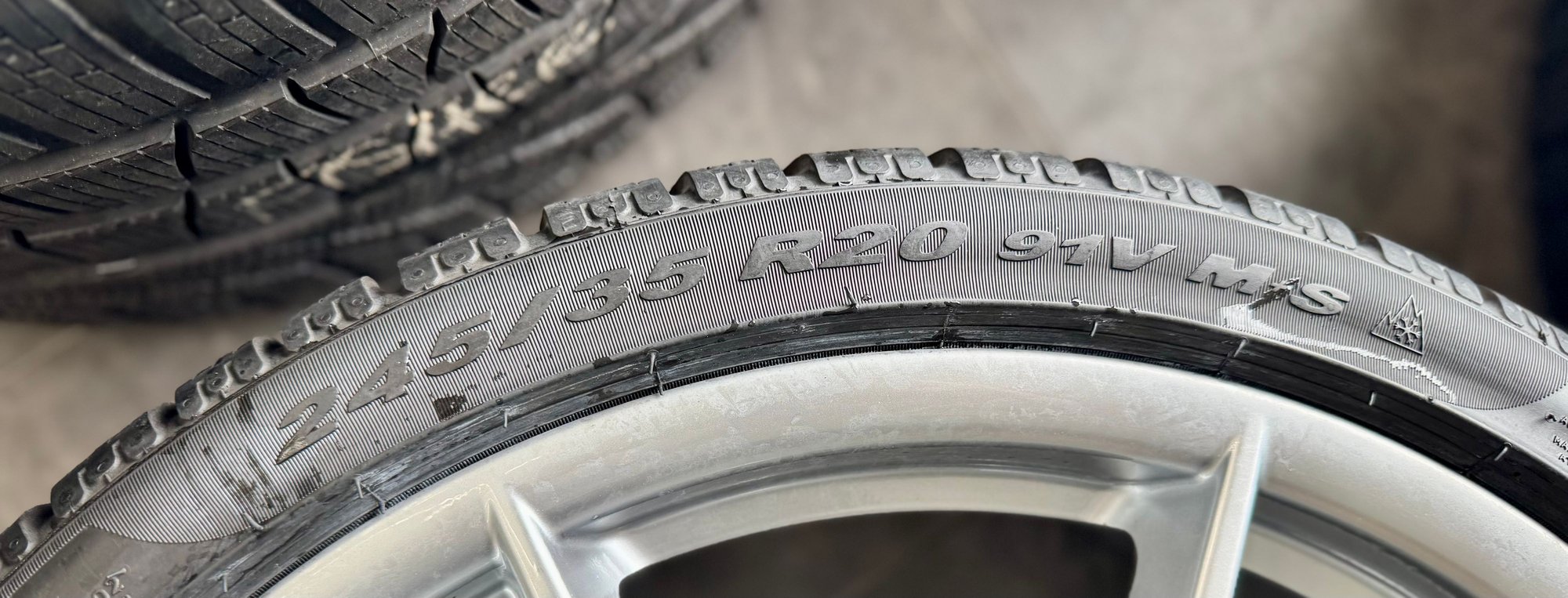 Wheels and Tires/Axles - Carrerra S Wheels with nearly new tires - Used - 2012 to 2016 Porsche 911 - Exton, PA 19341, United States