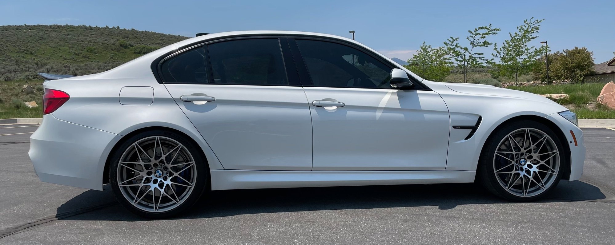 2017 BMW M3 - 2017 BMW M3 Mineral White with Sakir Interior Loaded with Packages - Used - VIN WBS8M9C54H5G84757 - 38,150 Miles - 6 cyl - 2WD - Automatic - Sedan - White - Park City, UT 84098, United States