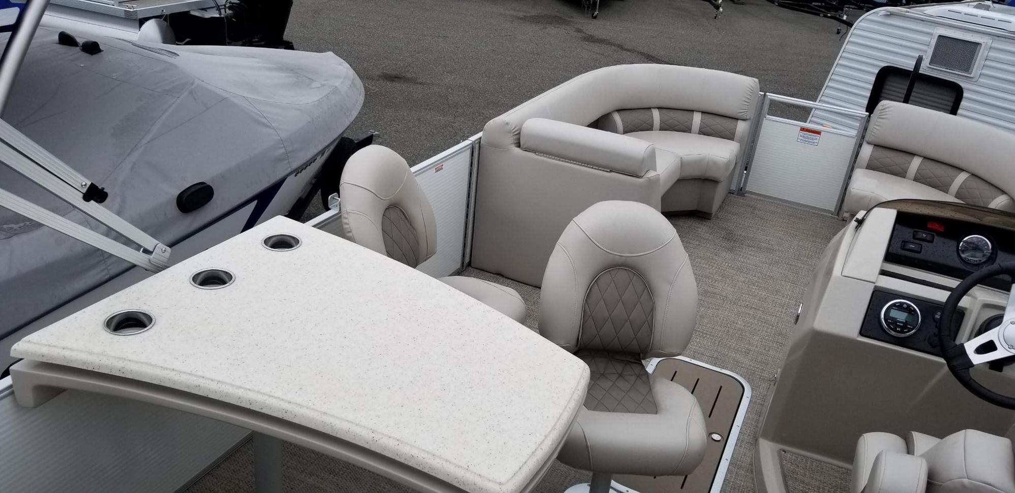 Miscellaneous - 2018 Bennington Tri-toon 23SPDXP Premium Dinette - Used - 2018 Any Make All Models - Benton City, WA 99320, United States