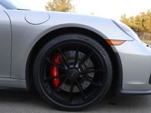 Beautiful calipers on this Porsche.