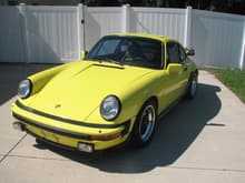 Porsche 1982 911SC yellow 003