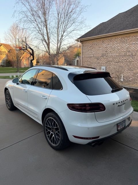 2018 Porsche Macan - 2018 Macan GTS for sale - very low miles - Used - VIN WP1AG2A51JLB65298 - 16,800 Miles - 6 cyl - AWD - Automatic - SUV - White - Cincinnati, OH 45039, United States