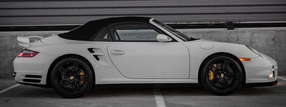 009 Porsche 911 Turbo Cabriolet; 997-610: Carrera White, black full leather, Sport Chrono Turbo, 6MT, PCCB, DSC Suspension, PCM 3.0, heated and ventilated seats, hard top.