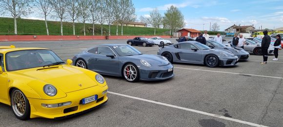 These are my mix road-track cars the 993 GT and the 991 Touring,  together with the Dakar they cover most bases but a Grand Touring manual car would be a nice addition.