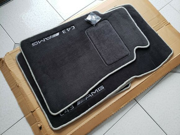 C43 AMG NLA Embroidered Floor Mats