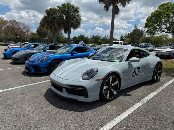 Lots of very special cars attending the PCA picnic 