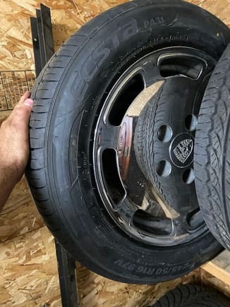 Spare wheels, chromed at dealer