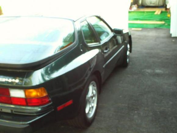 944 005