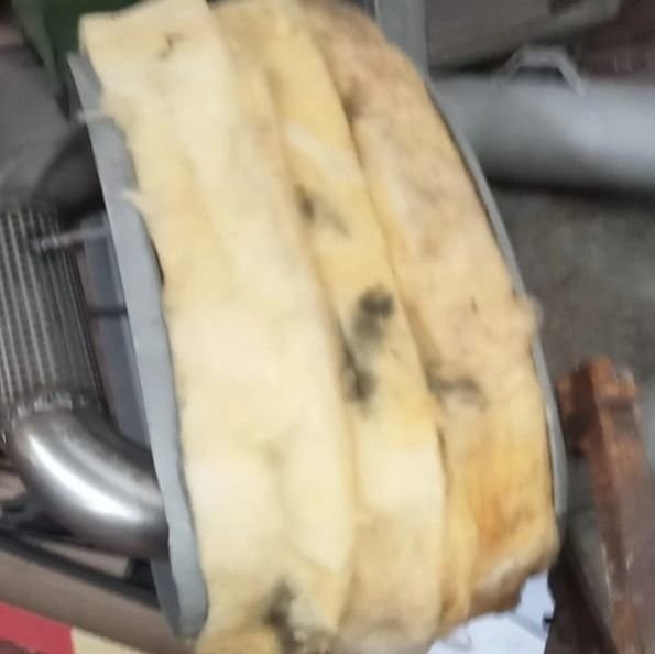 additional insulating element as originally present, the name of which I don't remember