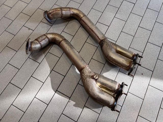 Engine - Exhaust - AKROPOVIC - Over Axle Pipes for 4.0L GT4 / Spyder - Used - 2020 to 2023 Porsche Cayman GT4 - Los Angeles, CA 91423, United States