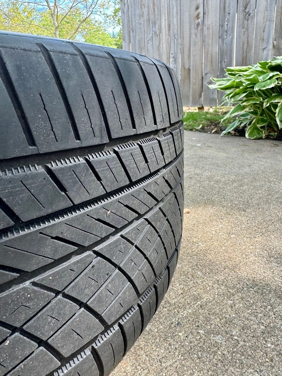 Wheels and Tires/Axles - OEM Porsche Cayenne 21×10 Wheel Set with Tires - Used - All Years  All Models - Northbrook, IL 60062, United States