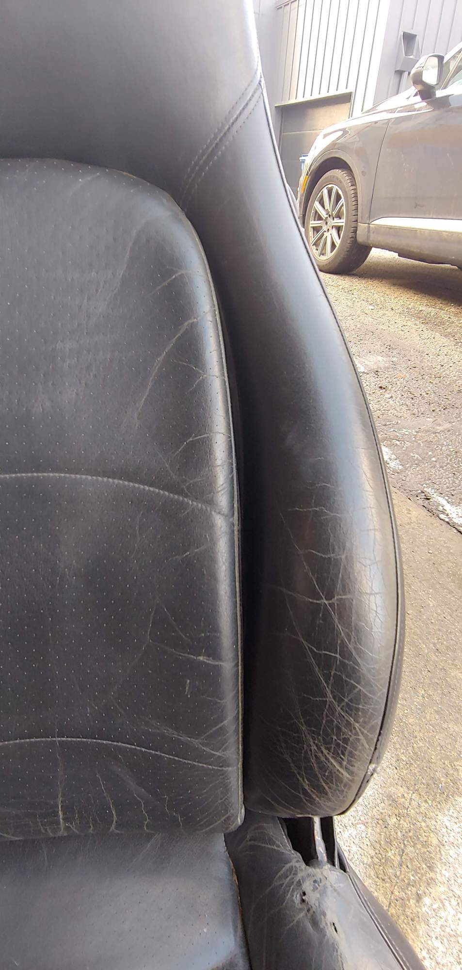 1995 Porsche 911 - 993 Front Black Partial Leather Seats - Used - VIN WP0AA2998TS322747 - Chicago, IL 60625, United States