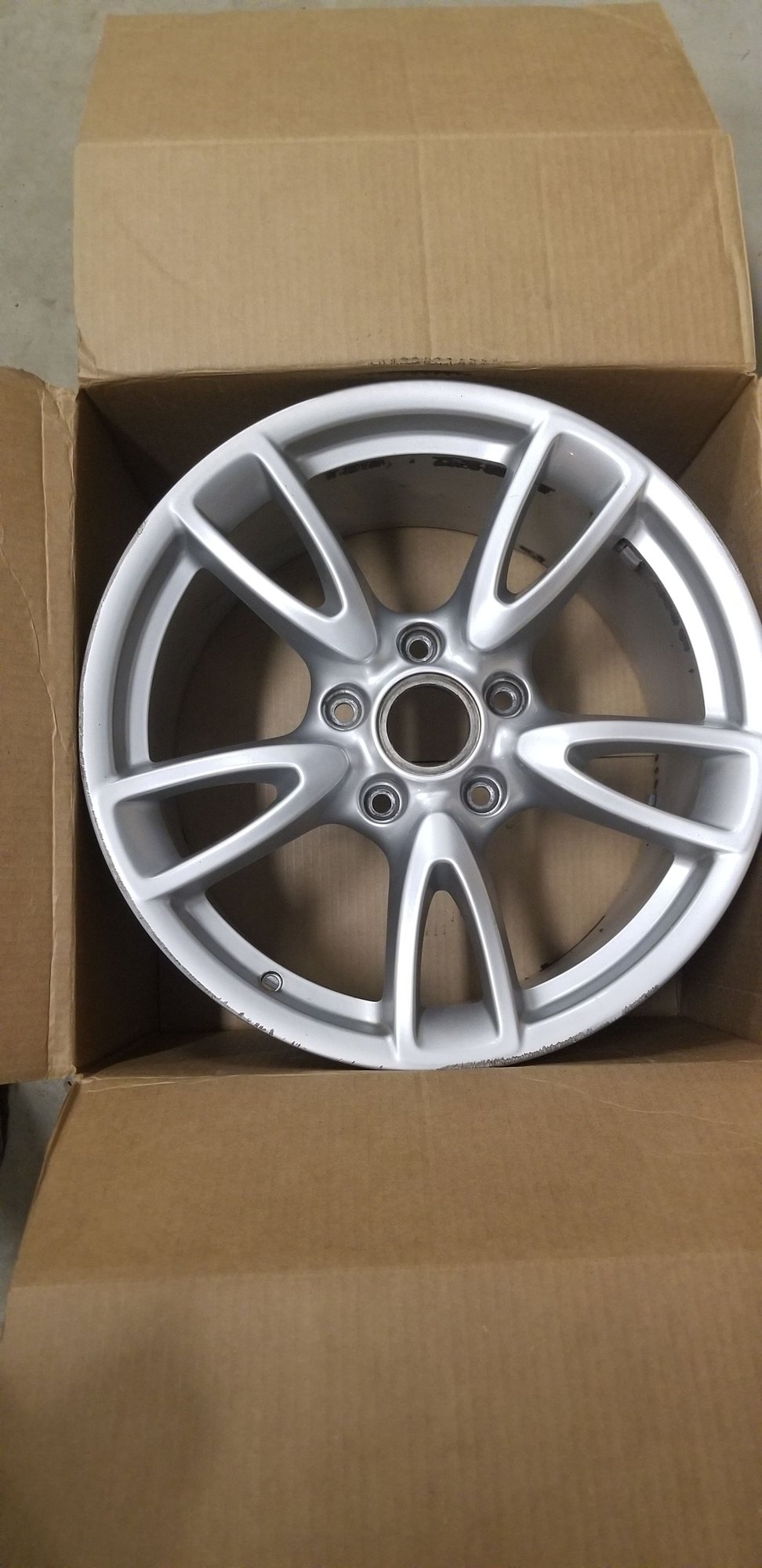 Wheels and Tires/Axles - 997.2 OEM Carrera IV 18in Wheels For Sale - Used - 0  All Models - Sk, SK S7C0B2, Canada