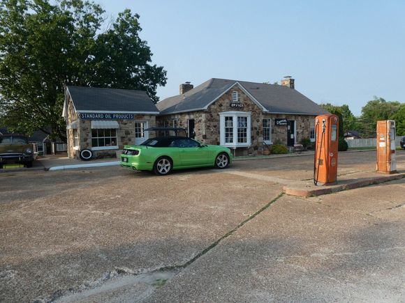 Original old Wagon Wheel motel we stayed at for one night in Cuba IL