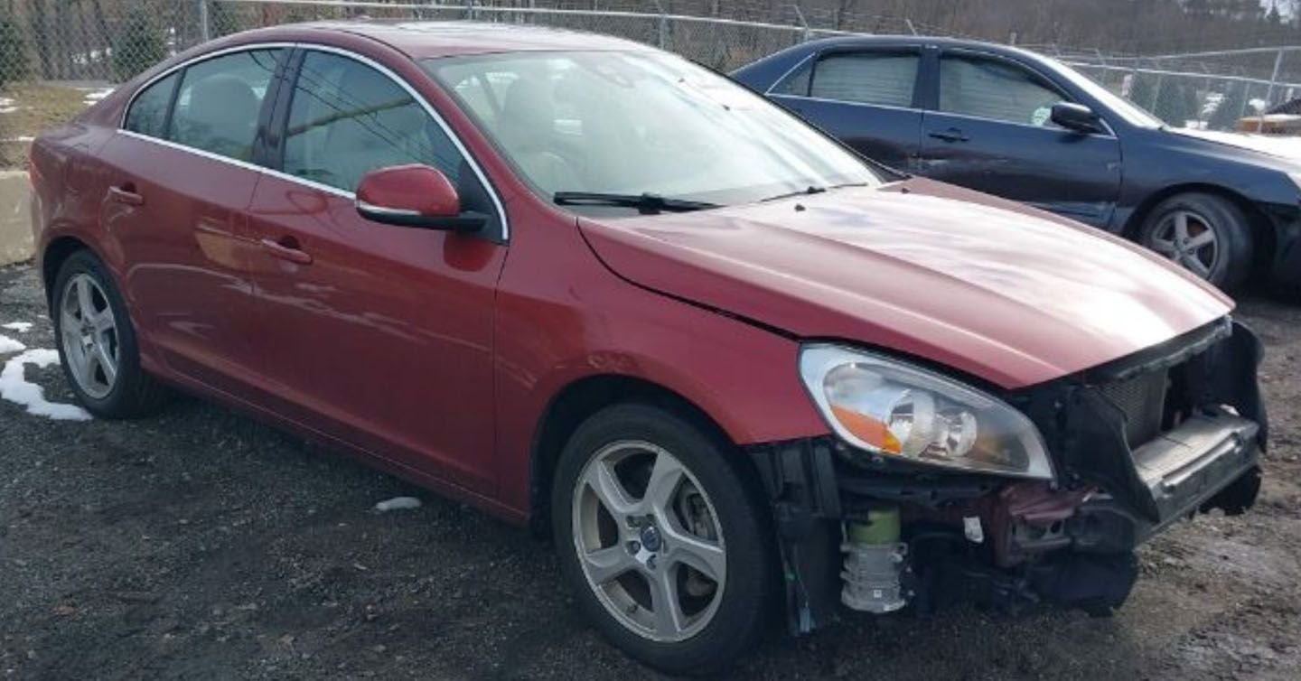 2013 Volvo S60 - 2013 Volvo S60 FWD with 72k miles PARTING OUT, Central New Jersey. - Holmdel, NJ 07733, United States