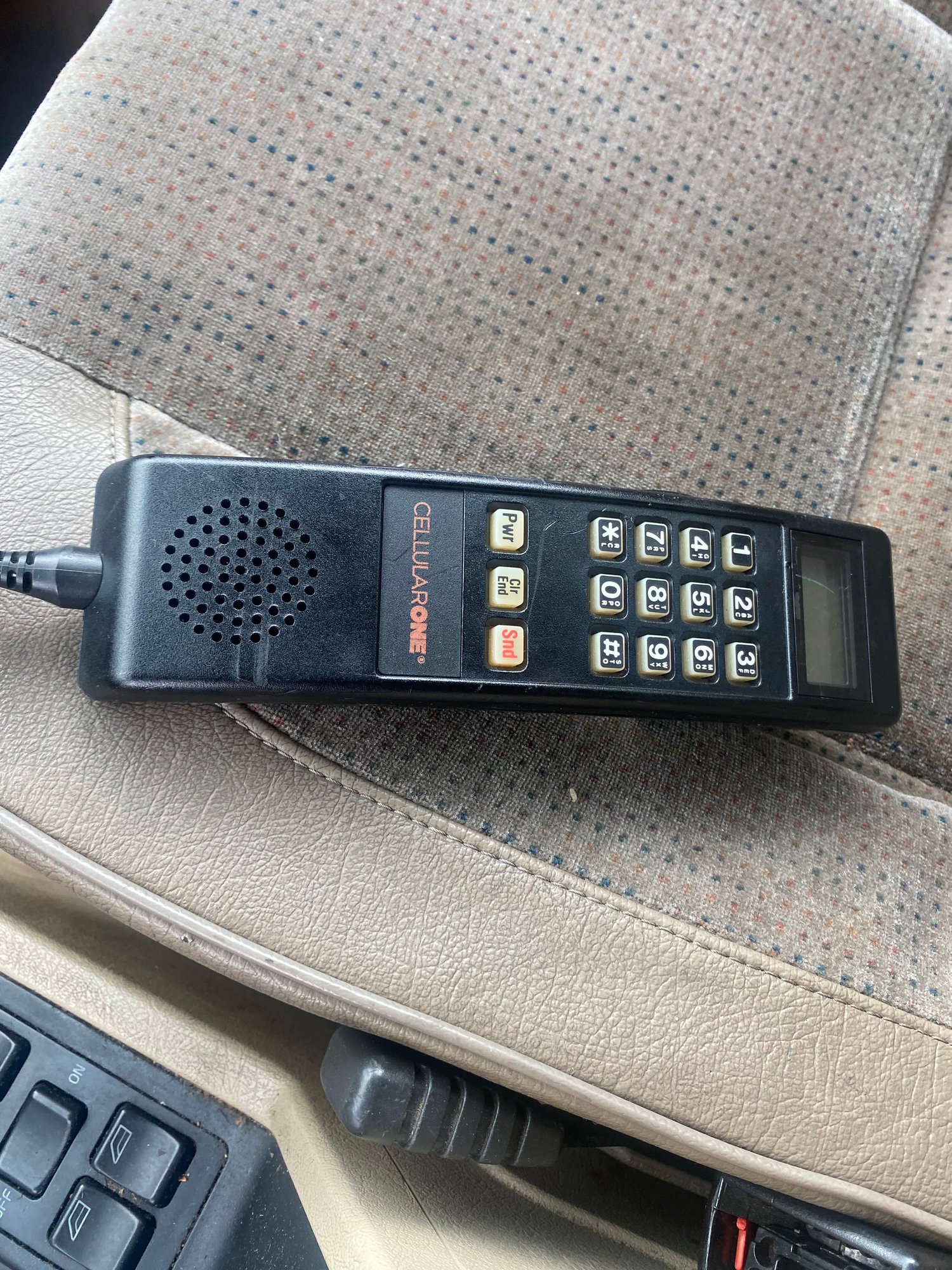 1993 Volvo 850 - 1993 Volvo 850 GLT - Used - VIN YV1LS5502P2091858 - 122,872 Miles - 5 cyl - 2WD - Automatic - Sedan - Gold - Glenn Dale, MD 20706, United States