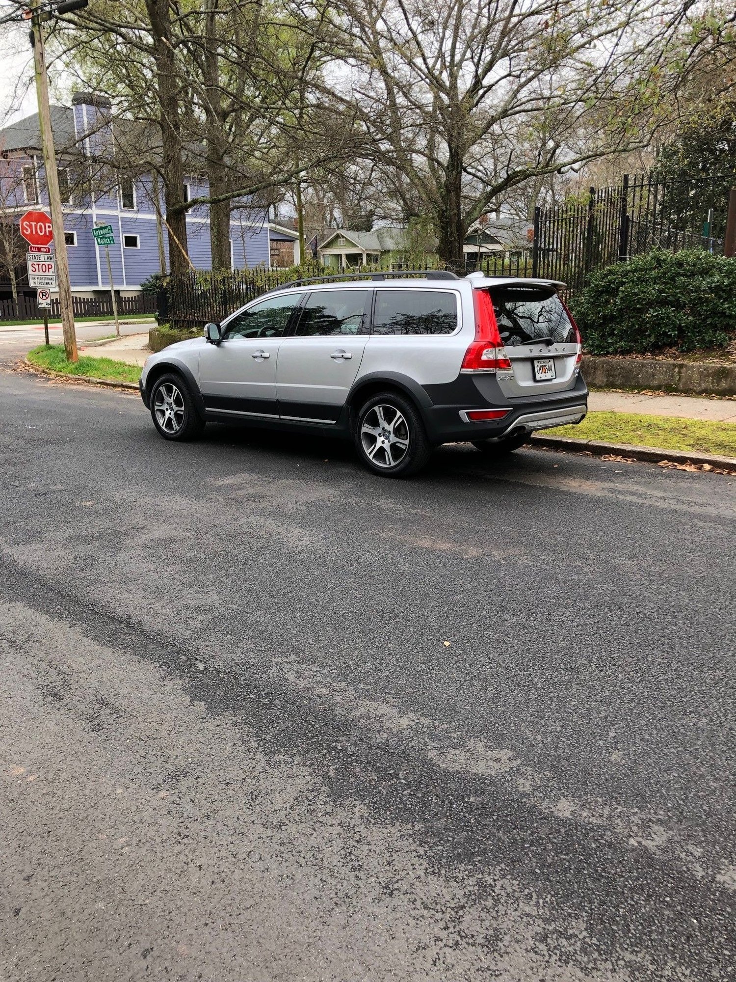 2015 Volvo XC70 - 2015 Xc70 T6 Platinum - Used - VIN yv4902nd6f1198260 - 75,000 Miles - 6 cyl - AWD - Automatic - Wagon - Silver - Decatur, GA 30033, United States