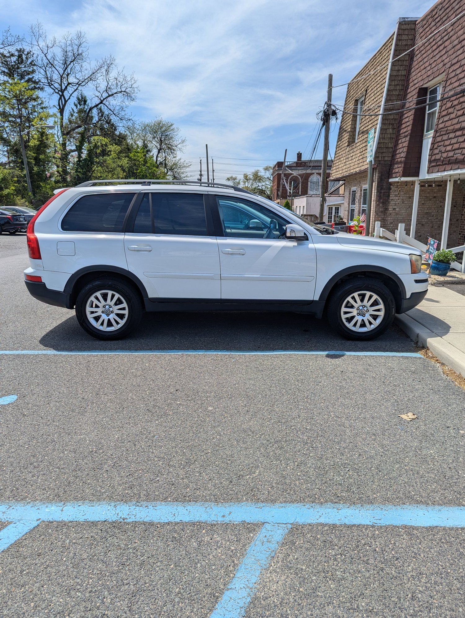 2008 Volvo XC90 - 2008 XC-90 for sale in Southern NJ - Used - VIN YV4CM982081483990 - 193,300 Miles - 6 cyl - AWD - Automatic - SUV - White - Haddon Heights, NJ 08035, United States