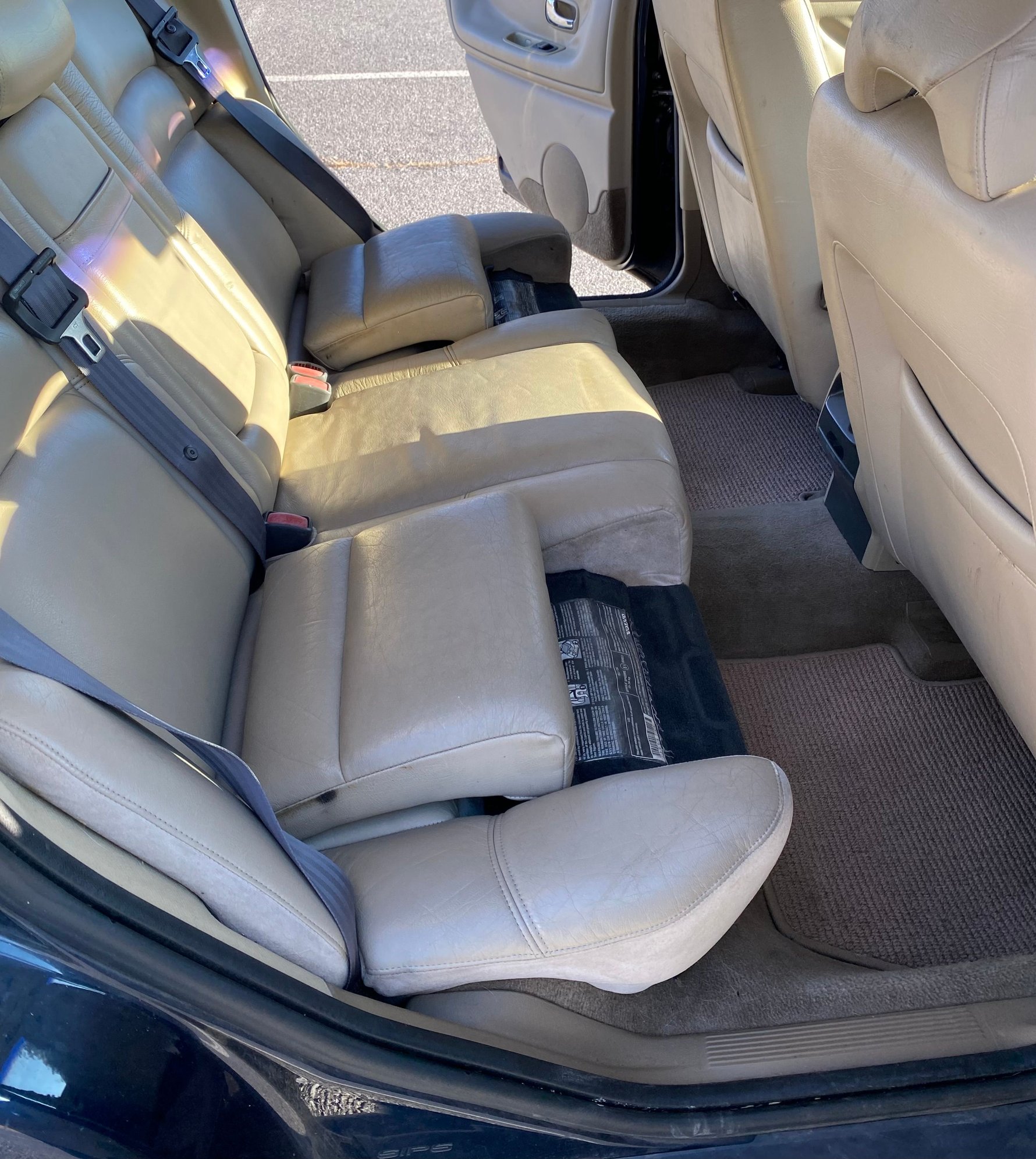 2000 Volvo V70 - FOR SALE: 2000 Volvo V70 Special Edition AWD wagon - Used - Hedgesville, WV 25427, United States