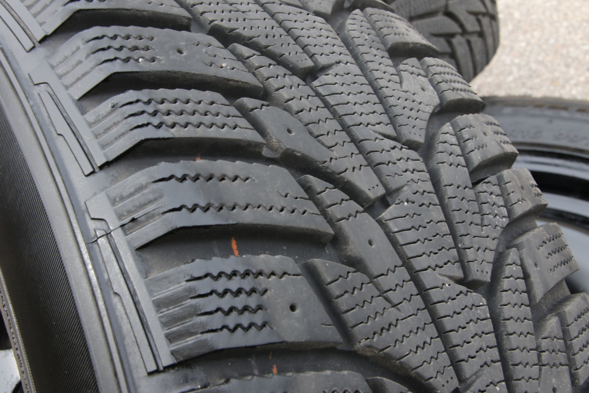 Wheels and Tires/Axles - 4 Snow tires, mounted on rims and balanced - Used - 2012 to 2022 Volvo S60 - Kitchener, ON N2C0B4, Canada