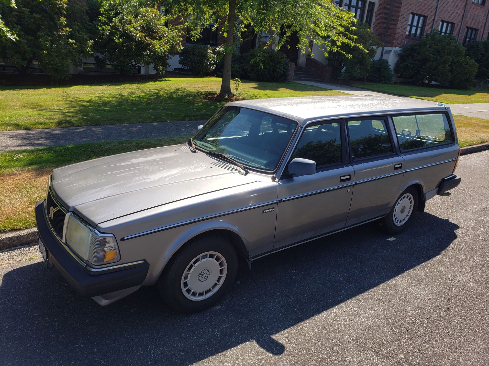 1986 Volvo 245 - [Rare find] 1986 Volvo 240 DL 4-Speed + Overdrive Wagon - Used - VIN YV1AX885XG1684875 - 180,000 Miles - 4 cyl - 2WD - Manual - Wagon - Gray - Tacoma, WA 98406, United States