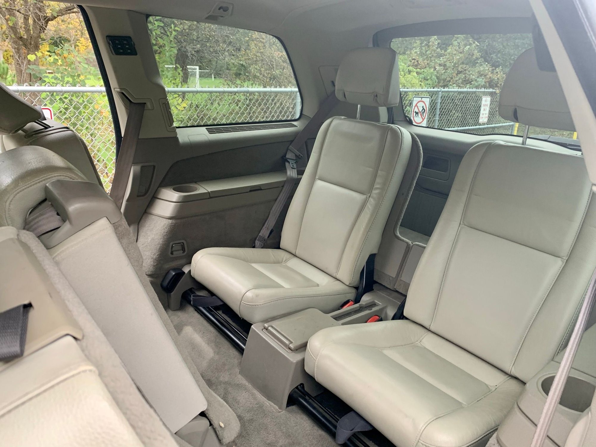 2005 Volvo XC90 - 2005 XC90 2.5T AWD 7 seats, well maintained - Used - VIN YV1CZ592951206921 - 187,000 Miles - 5 cyl - AWD - Automatic - Chicago, IL 60611, United States