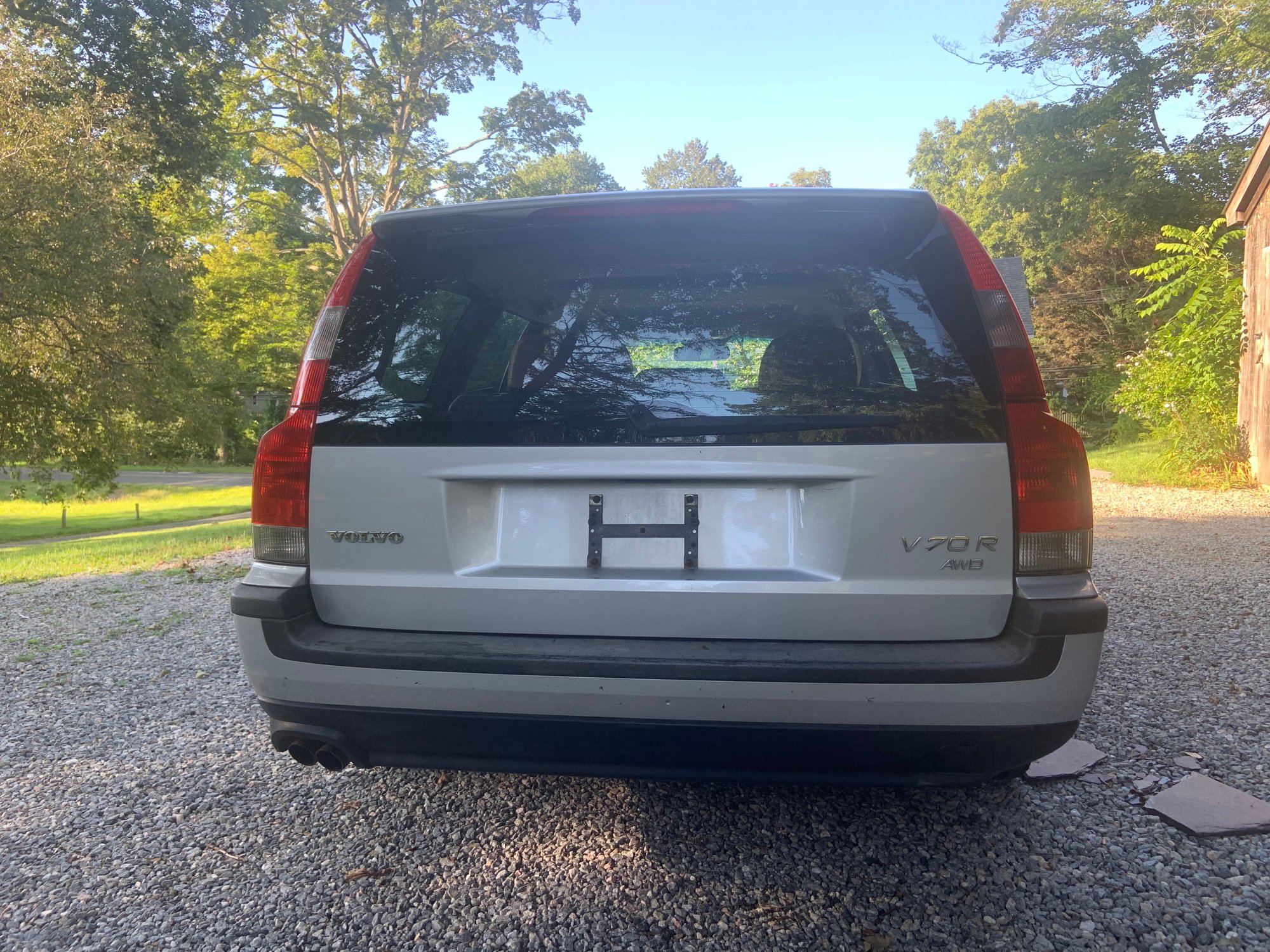2004 Volvo V70 - 2004 V70 R  6 speed stick $5,500 needs work but looks good - Used - VIN YV1SJ52Y842449923 - 208,000 Miles - 5 cyl - AWD - Manual - Wagon - Silver - Middletown, CT 06457, United States