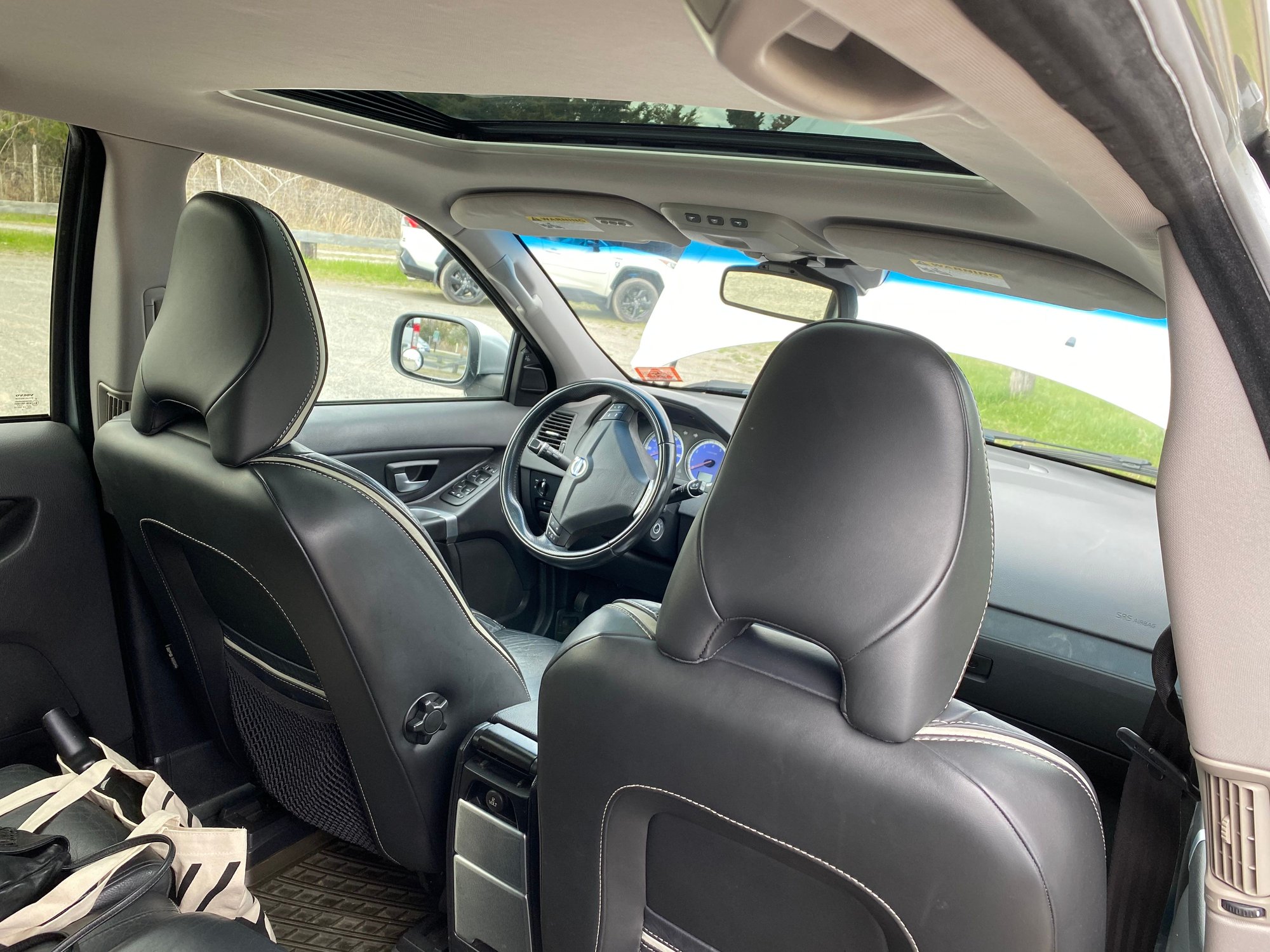 2009 Volvo XC90 - For Sale: 2009 XC90 V8 R-Design - Serviced by the book since new - Clean CarFax - Used - VIN YV4CT852X91503956 - 180,000 Miles - 8 cyl - AWD - Automatic - SUV - Silver - Atlantic Highlands, NJ 07716, United States