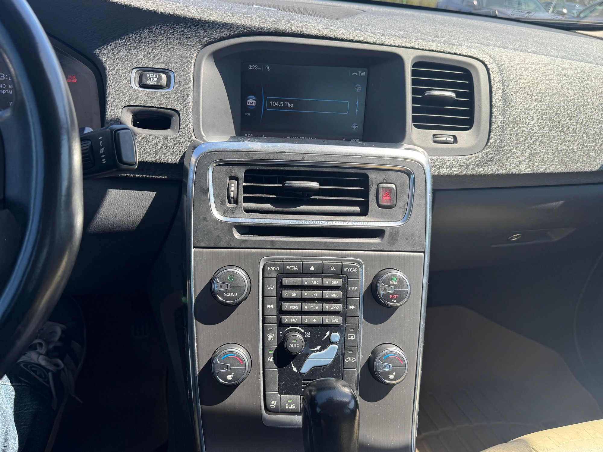 2011 Volvo S60 - 2011 Volvo S60 T6 - Used - VIN YV1902FH3B2014640 - 85,000 Miles - 6 cyl - AWD - Automatic - Sedan - Black - San Francisco, CA 94127, United States