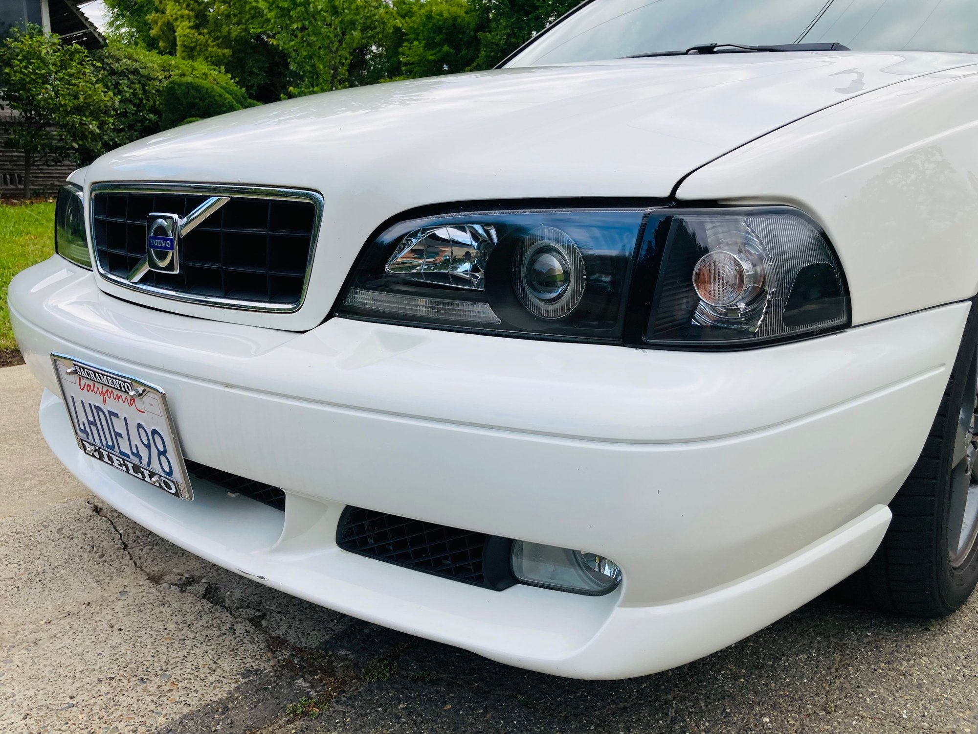 2000 Volvo V70 - 2000 VOLVO V70 V70R GLT AUTO TURBO CLEAN special interior - Used - VIN YV1LW56D4Y2637129 - 164,200 Miles - 5 cyl - 2WD - Automatic - Wagon - White - Sacramento, CA 95832, United States