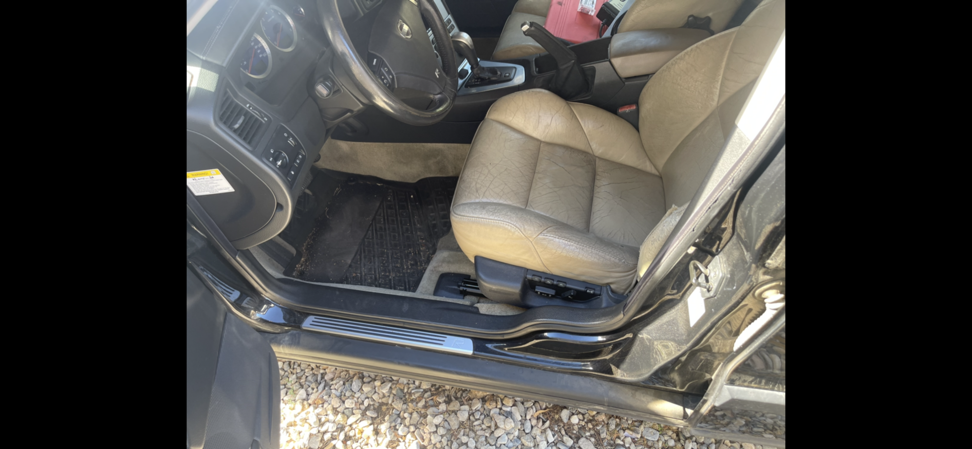 2003 Volvo V70 - Must sale quick - Used - VIN YV1SJ52Y242374992 - 280,000 Miles - 5 cyl - AWD - Automatic - Wagon - Beige - Yucca Valley, CA 92284, United States